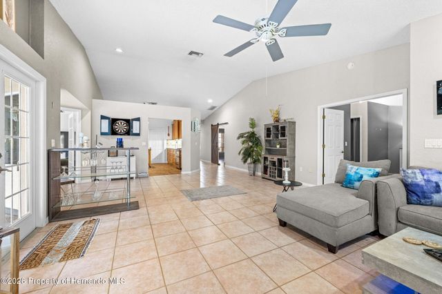 9354 Mississippi Run, Weeki Wachee, FL 34613