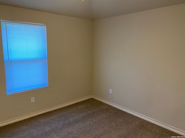 6870 Lakeview Dr, San Antonio, TX 78244