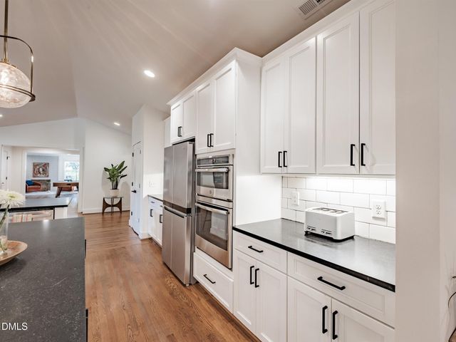 828 Woodburn Road, Raleigh, NC 27605