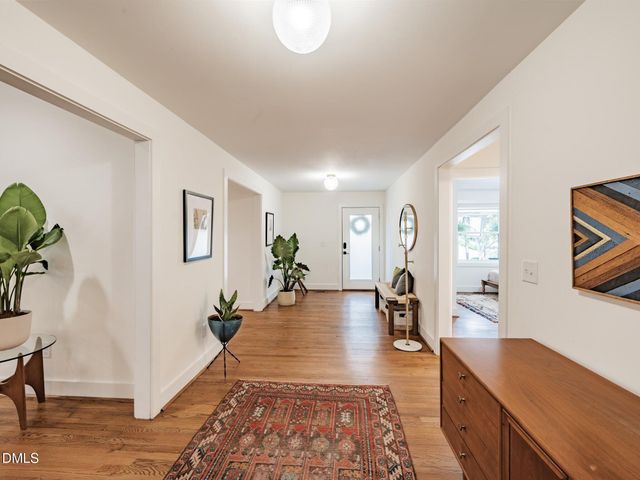 828 Woodburn Road, Raleigh, NC 27605