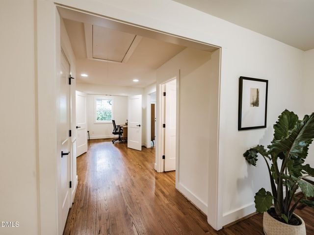828 Woodburn Road, Raleigh, NC 27605