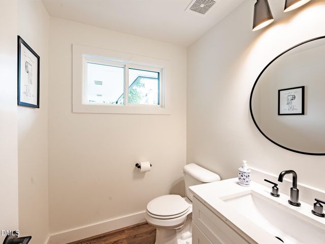 828 Woodburn Road, Raleigh, NC 27605