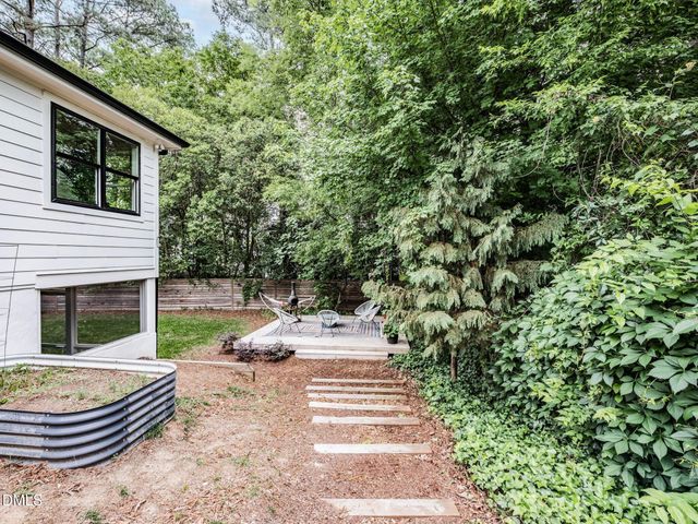 828 Woodburn Road, Raleigh, NC 27605