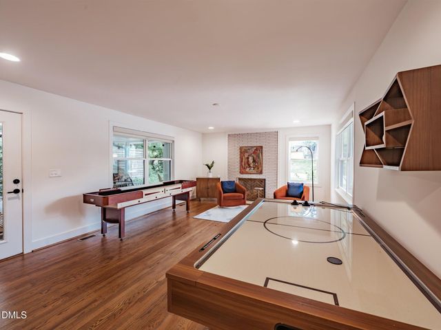 828 Woodburn Road, Raleigh, NC 27605