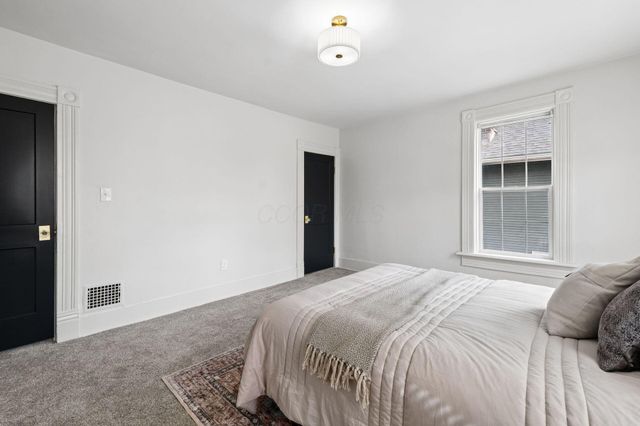 486 E Whittier Street, Columbus, OH 43206