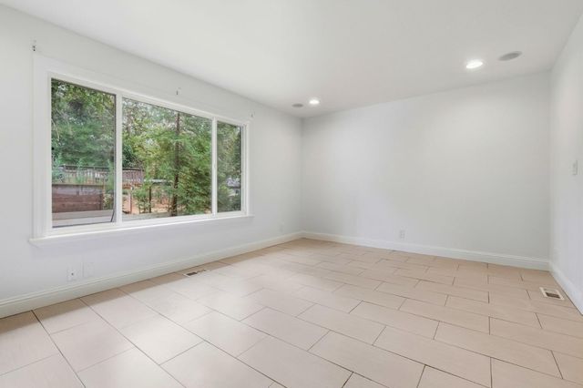 21564 Mary Alice Way, Los Gatos, CA 95033