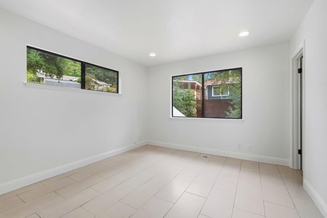 21564 Mary Alice Way, Los Gatos, CA 95033