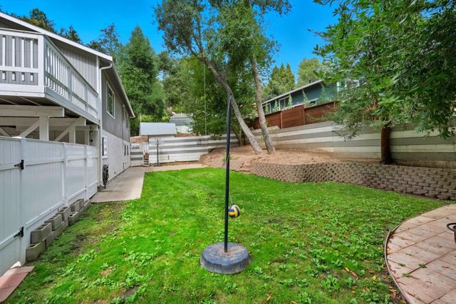 21564 Mary Alice Way, Los Gatos, CA 95033