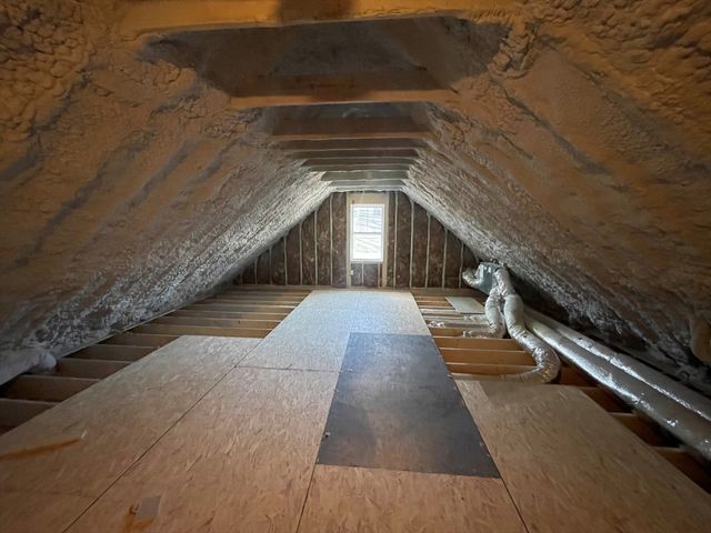 12 Pemberton, Lowell, MA 01850