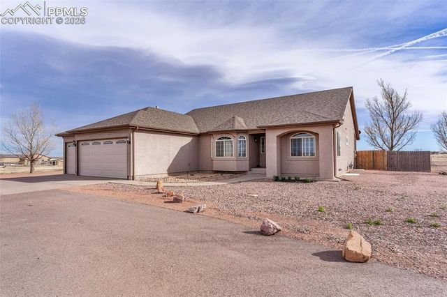 1408 E Kiva Drive, Pueblo West, CO 81007