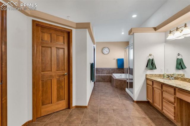 1408 E Kiva Drive, Pueblo West, CO 81007
