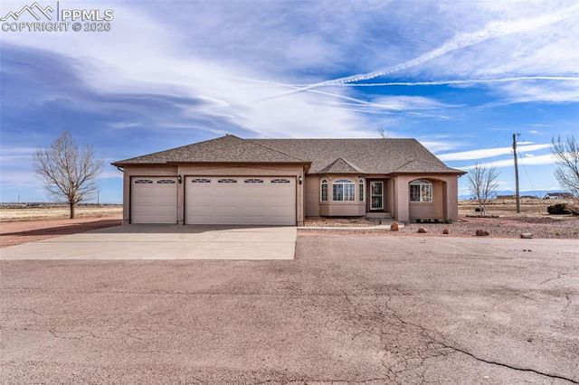 1408 E Kiva Drive, Pueblo West, CO 81007