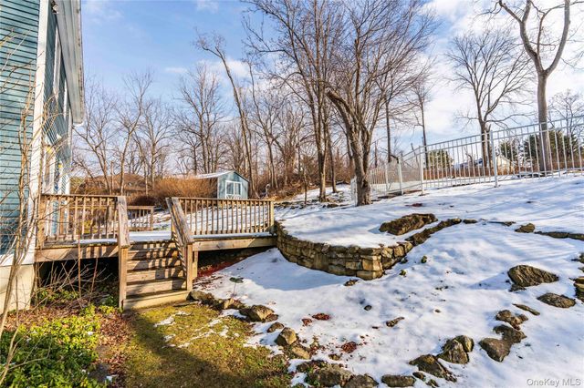 6 Coach Lantern Drive, Hopewell Junction, NY 12533