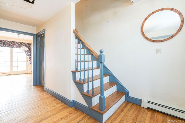 6 Coach Lantern Drive, Hopewell Junction, NY 12533