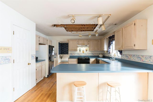 6 Coach Lantern Drive, Hopewell Junction, NY 12533