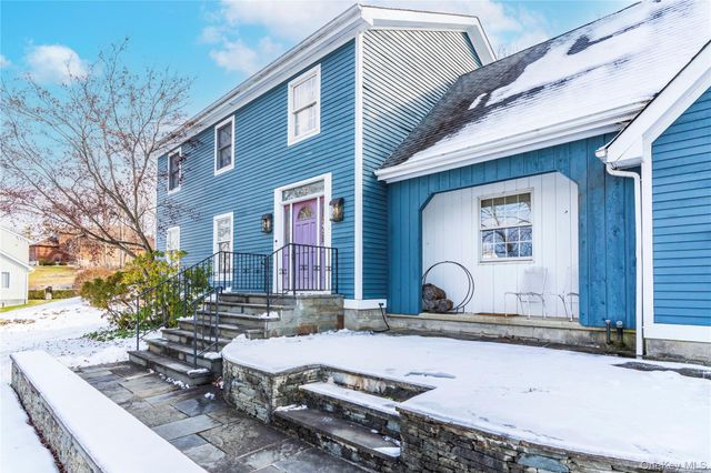 6 Coach Lantern Drive, Hopewell Junction, NY 12533