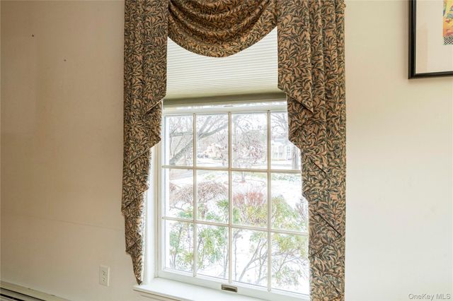 6 Coach Lantern Drive, Hopewell Junction, NY 12533