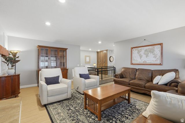 512 S 850 E, Centerville, UT 84014