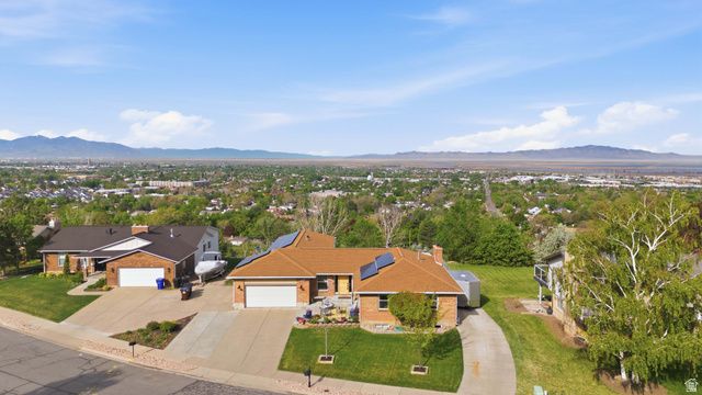 512 S 850 E, Centerville, UT 84014