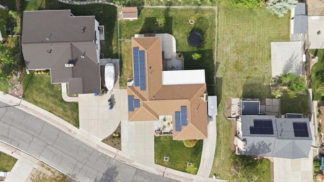 512 S 850 E, Centerville, UT 84014