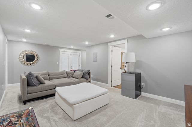 512 S 850 E, Centerville, UT 84014