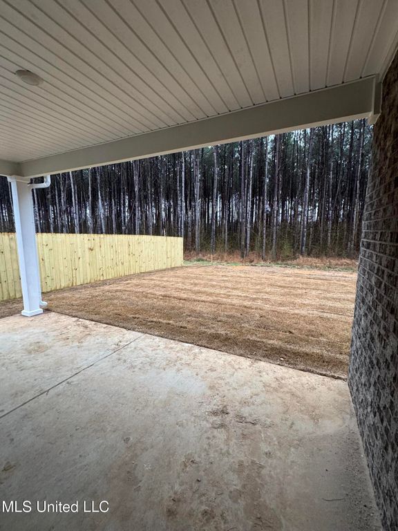 107 Harvest Dance Drive, Byhalia, MS 38611