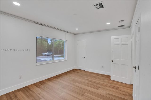 213 NE 43rd Street 213, Miami, FL 33137