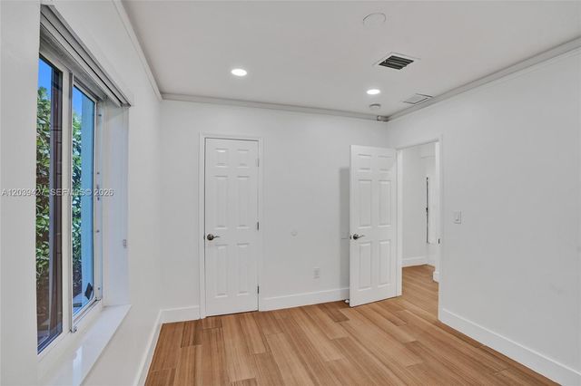 213 NE 43rd Street 213, Miami, FL 33137
