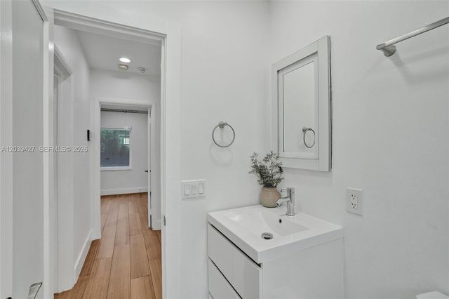 213 NE 43rd Street 213, Miami, FL 33137