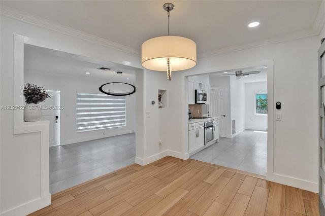 213 NE 43rd Street 213, Miami, FL 33137