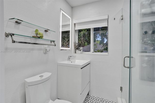 213 NE 43rd Street 213, Miami, FL 33137