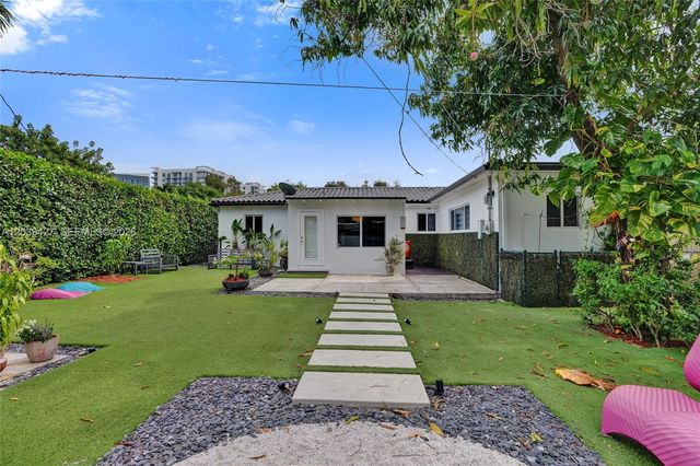 213 NE 43rd Street 213, Miami, FL 33137