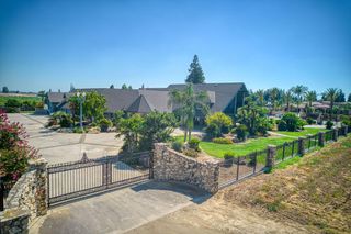 424 N De Wolf Avenue, Fresno, CA 93737