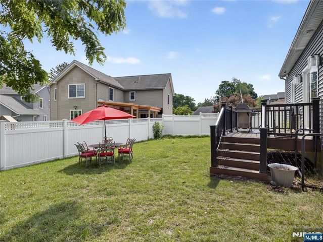 4-31 Plaza Road, Fair Lawn, NJ 07410