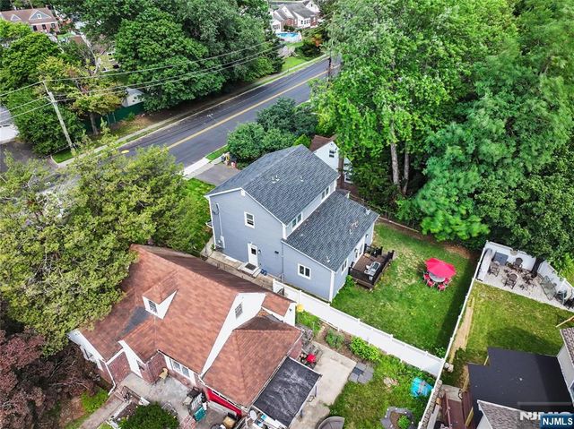 4-31 Plaza Road, Fair Lawn, NJ 07410