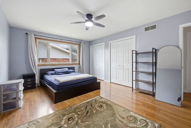 8612 Carriage Lane, Tinley Park, IL 60487