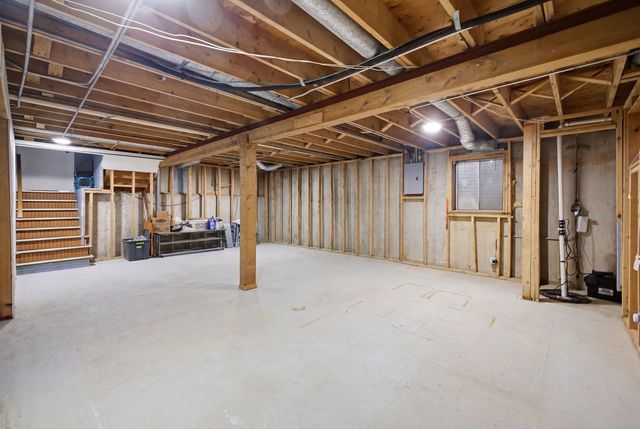 8612 Carriage Lane, Tinley Park, IL 60487