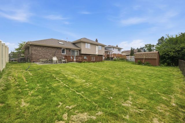 8612 Carriage Lane, Tinley Park, IL 60487