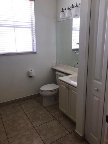 1430 Via Alferi, Boynton Beach, FL 33426