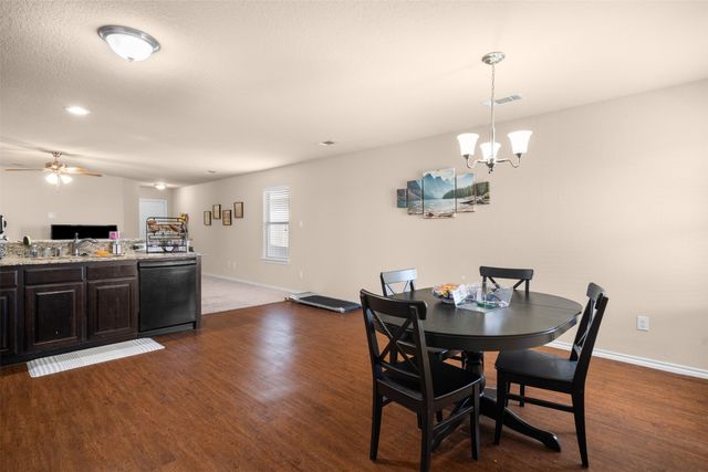 1609 Village Park Trail, Burleson, TX 76028