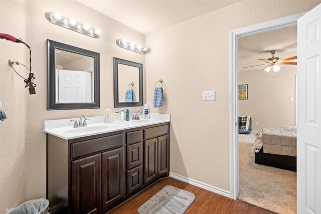 1609 Village Park Trail, Burleson, TX 76028