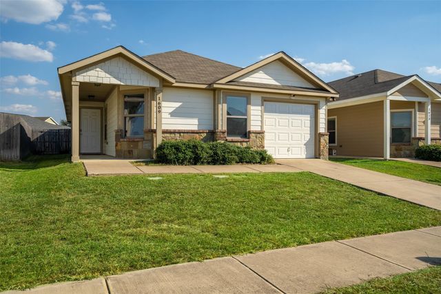 1609 Village Park Trail, Burleson, TX 76028