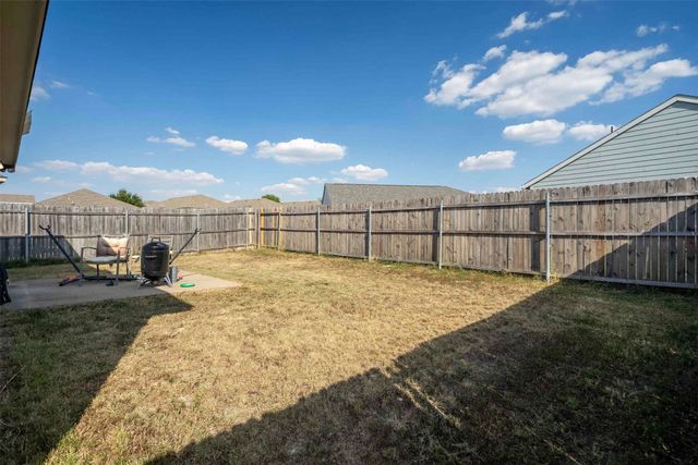 1609 Village Park Trail, Burleson, TX 76028