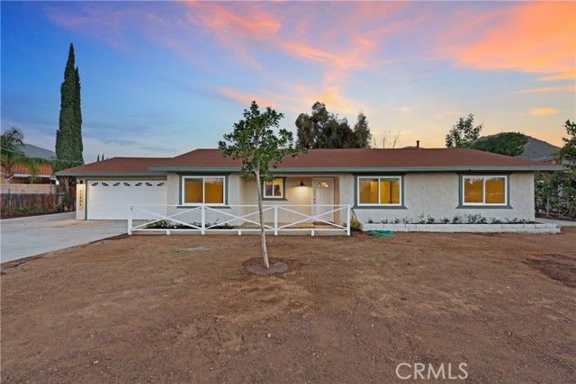 11061 Cypress, Riverside, CA 92505