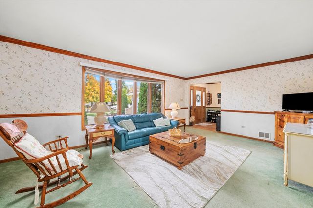 8035 BOB O LINK Road, Orland Park, IL 60462