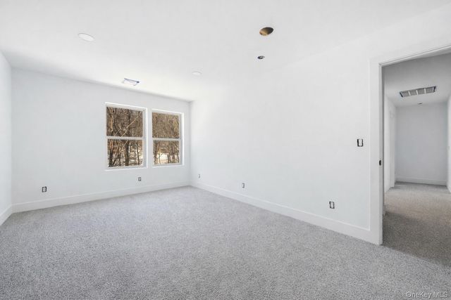 525 Millbrook Drive, Esopus, NY 12429