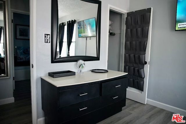 7303 5th Avenue, Los Angeles, CA 90043