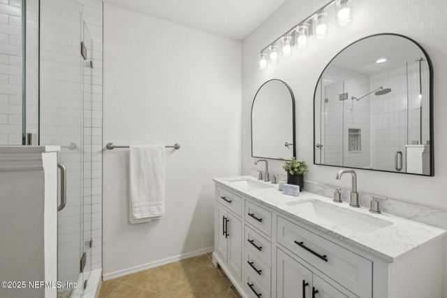 1701 THE GREENS Way 1912, Jacksonville Beach, FL 32250