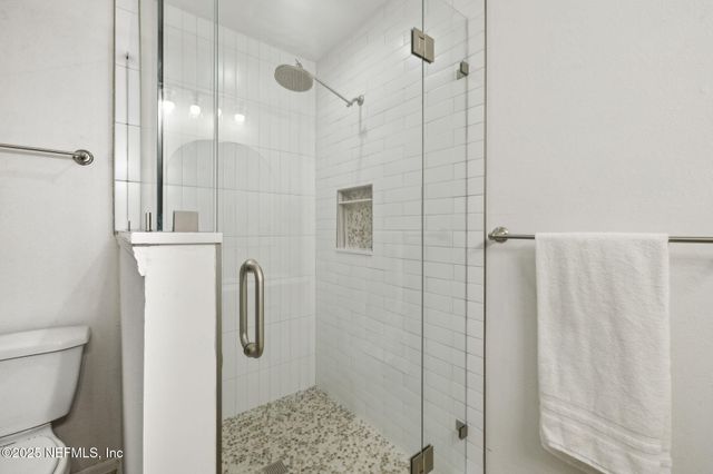 1701 THE GREENS Way 1912, Jacksonville Beach, FL 32250