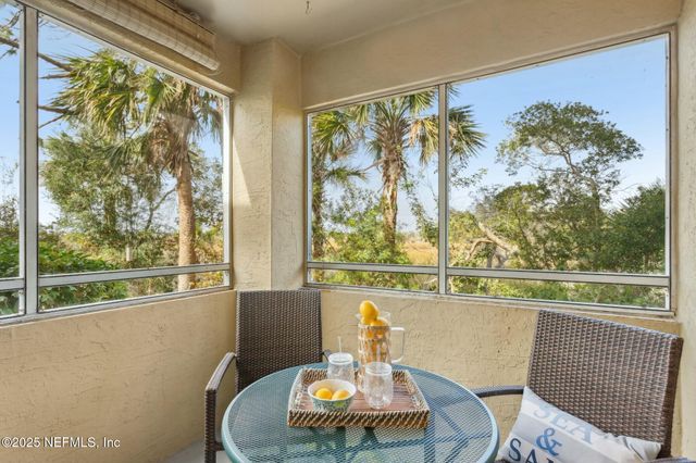 1701 THE GREENS Way 1912, Jacksonville Beach, FL 32250
